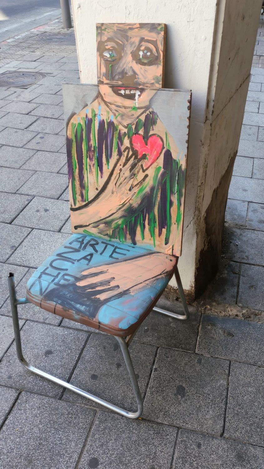 Guy Kaplan Artezachen - Sitting on the chair. Guy Kaplan, a multidisciplinary artist, is involved 