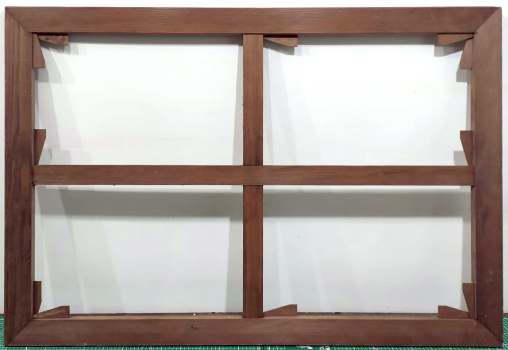 Stretch frame for canvas. 90x130 cm 
wood