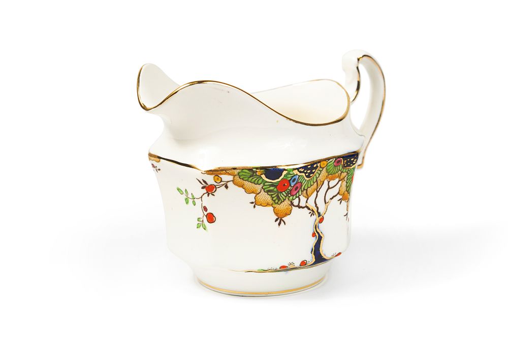 Молочник из сервиза &laquo;Июнь&raquo; в стиле ар-деко. Англия, Fenton, 1930-1940-е гг. 
Костяной фарфор 