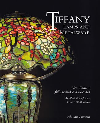 Тиффани: Лампы и изделия из металла / Аластер Дункан/. Лондон: Acc Art Books, 2019. 
576 с., ил. 
