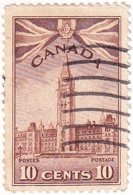 [Канада 1942] 2 марки &laquo;Здание парламента&raquo; из серии &laquo;King George VI - 1942-48 - War Issue&raquo;. Гашена 