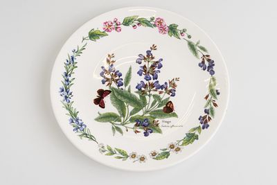 Декоративная коллекционная тарелка &laquo;Шалфей&raquo; из серии &laquo;Душистые травы&raquo; (&laquo;Herbs by Royal Worcester&raquo;). 