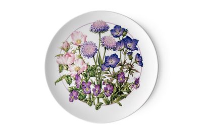 Декоративная коллекционная тарелка &laquo;Укрытые живые изгороди&raquo; из ограниченной серии &laquo;Природная 