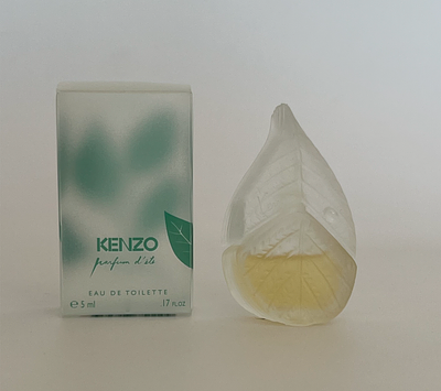 Миниатюра туалетной воды Parfum d'Ete от Kenzo. Франция, 1990-е гг. 
Объём: 5 мл (остаток около 
