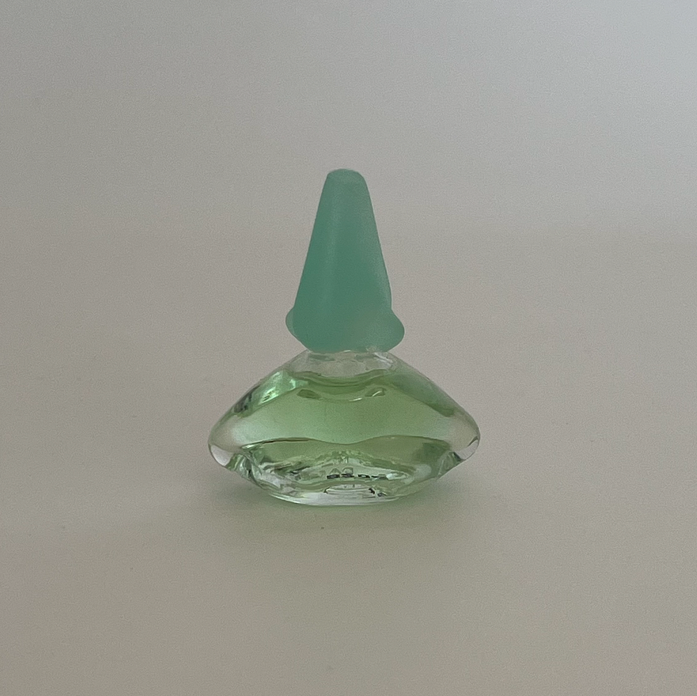 Миниатюра туалетной воды Laguna от Salvador Dali. Франция, 1990-е гг. 
Объём: 5 мл (полный). 