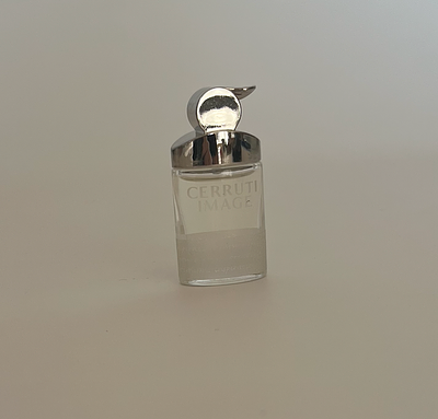 Миниатюра туалетной воды Cerruti Image Woman от Cerruti. Франция: 2000-2010-е гг. 
Объем: 3,7 