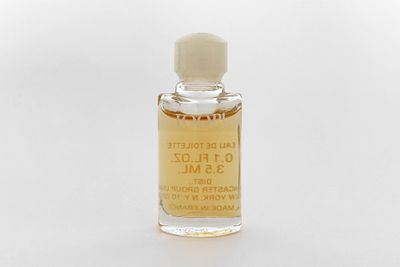 Миниатюра туалетной вода Joop! Femme. [2000-е гг.] 
Объем 3,5 мл. 
Отличное состояние, витринное 