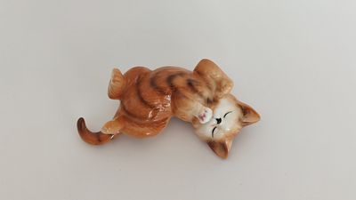 [без резерва] Коллекционная фарфоровая фигурка спящего рыжего кота из серии &laquo;Cats of Character&raquo;. 
