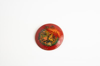 Голиков Николай Иванович (1924–2011) - Брошь &laquo;Гвидон&raquo;. СССР, п. Палех, 1970. 
Папье-маше, яичная 