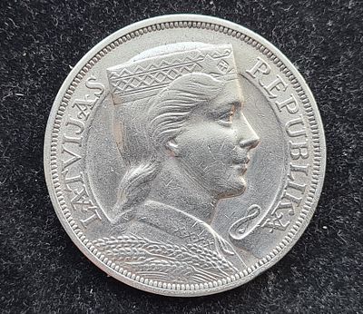 Монета Латвия - 5 латов (lati) 1931 года. Серебро. Вес	25 гр. Монета Латвия - 5 латов (lati) 