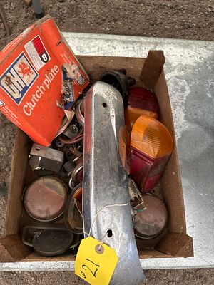 Vintage tail lights - box