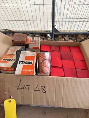 A box of filters MF/ Fram