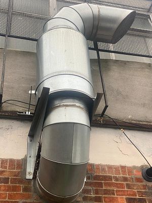 1x extractor system 
comes with 6x stainless steel back filters, extractor ducting
complete 