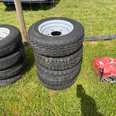 4 x ifor williams tyres and rims (185x13)