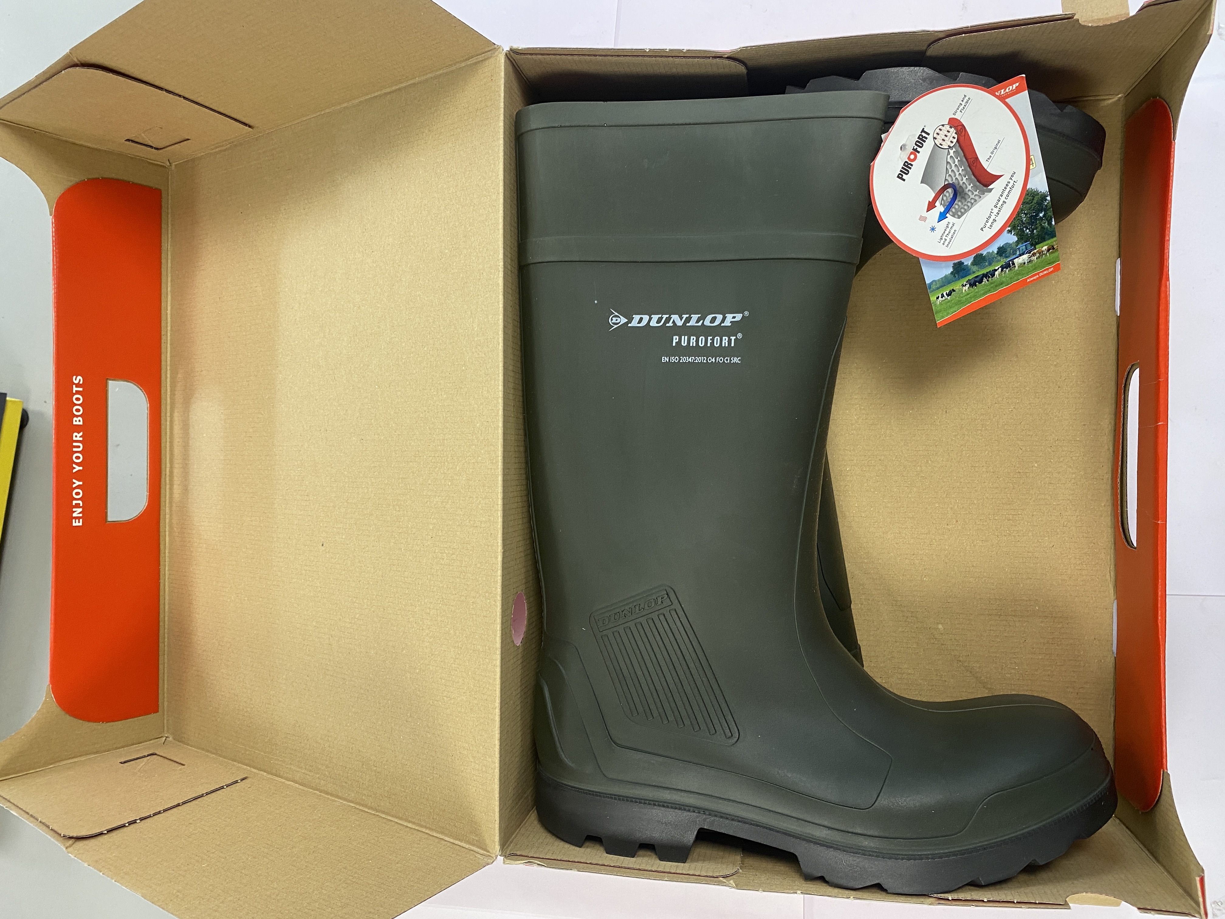 * A Pair of Dunlop Purofort Professional Waterproof Wellington Boots New in Box
