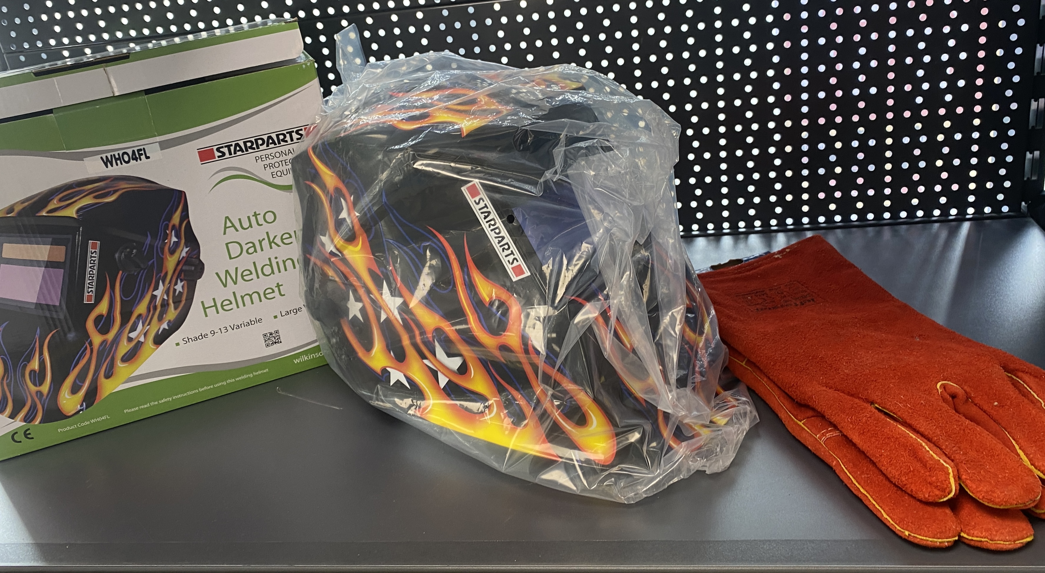 * Starparts WH04FL Auto-Darkening Welding Helmet and a Pair of Welding Gloves