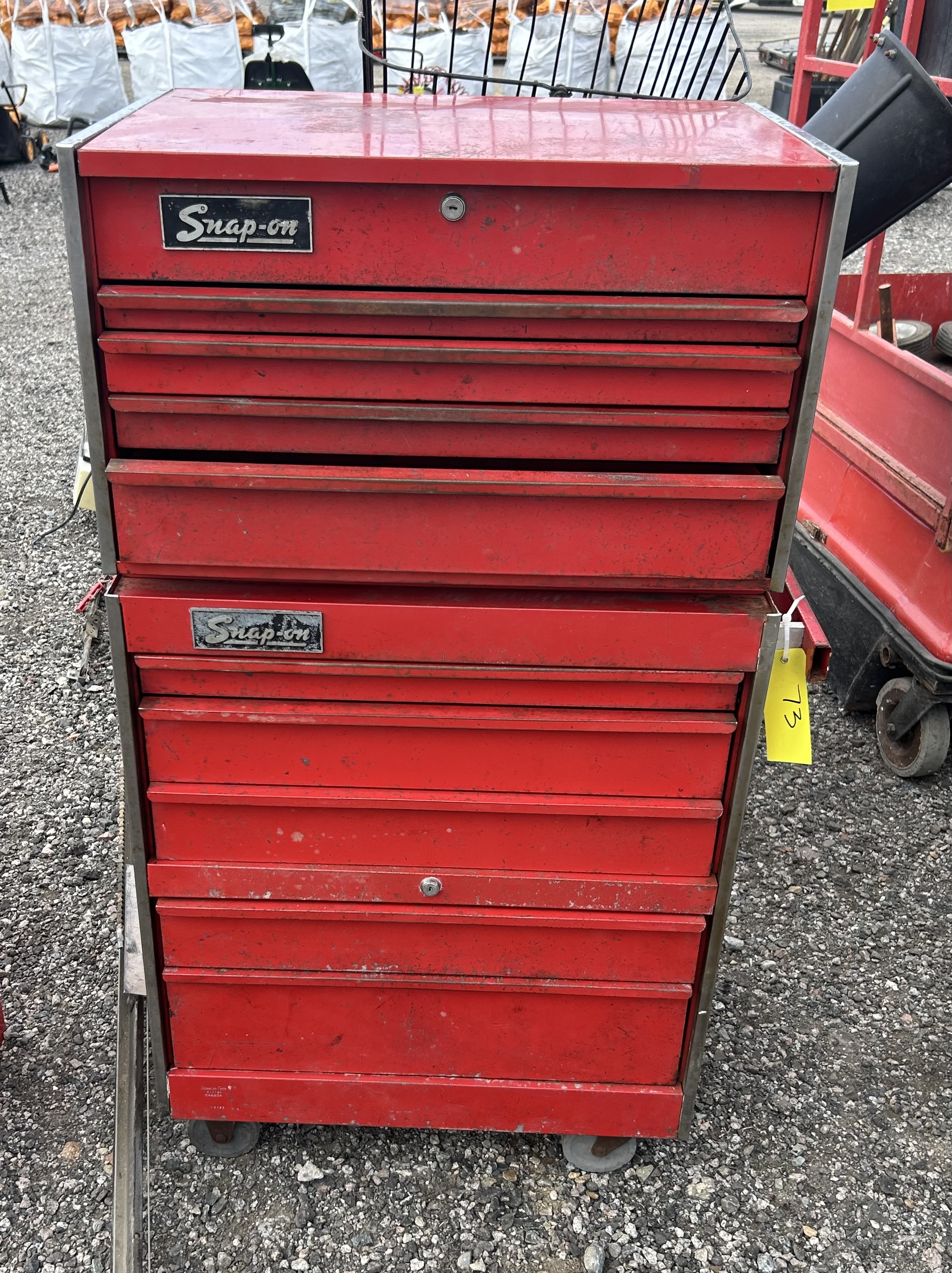 Lot 73