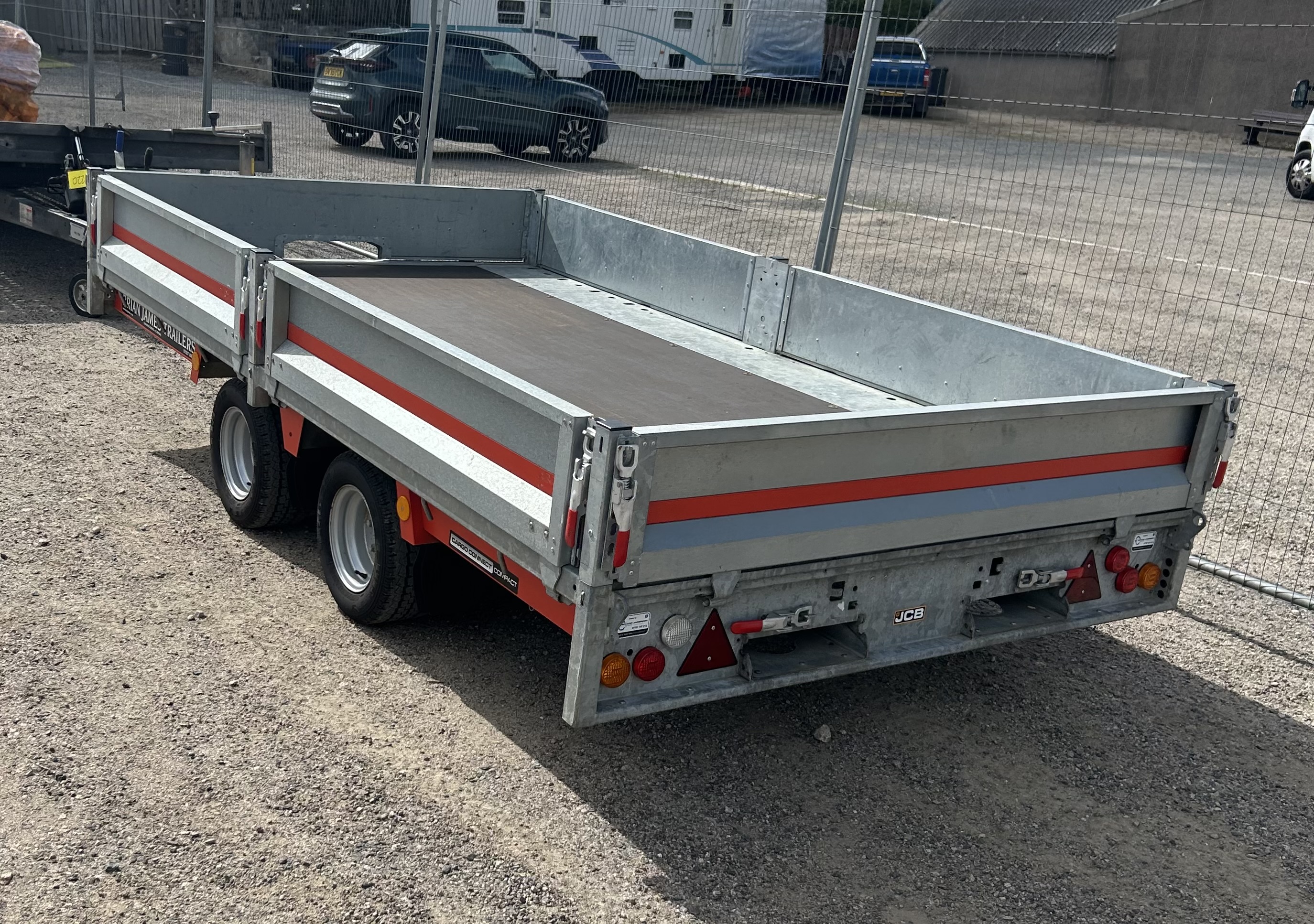 Lot 220