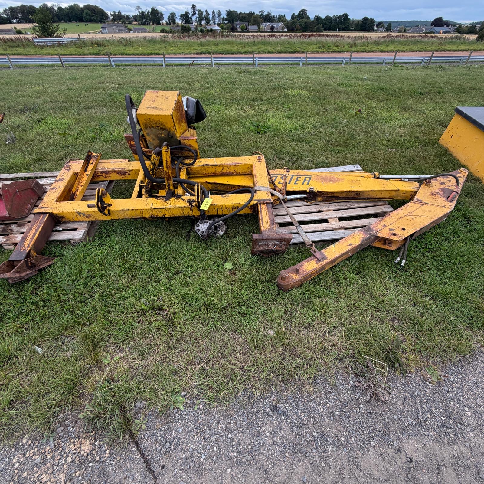 Lot 555