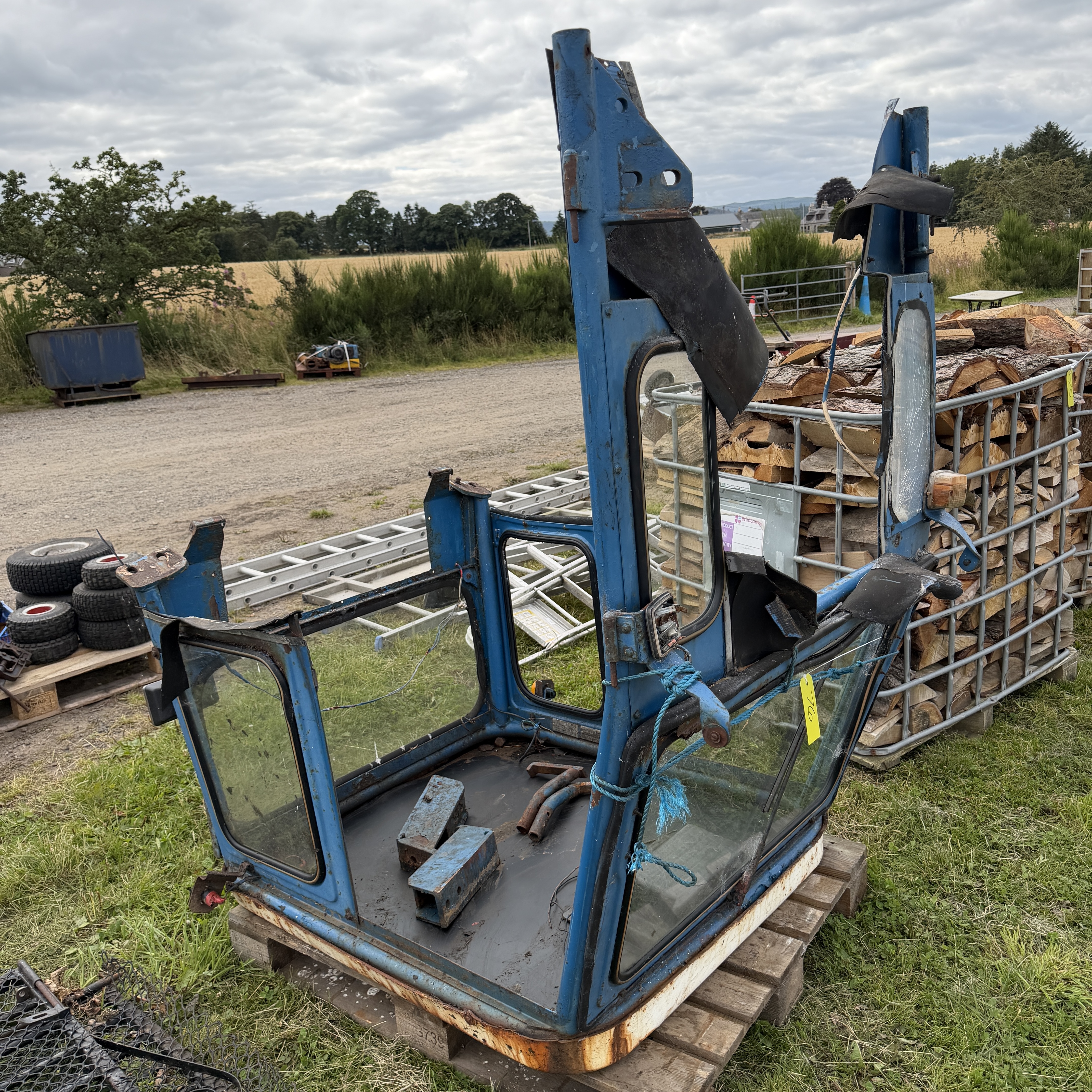 Lot 76