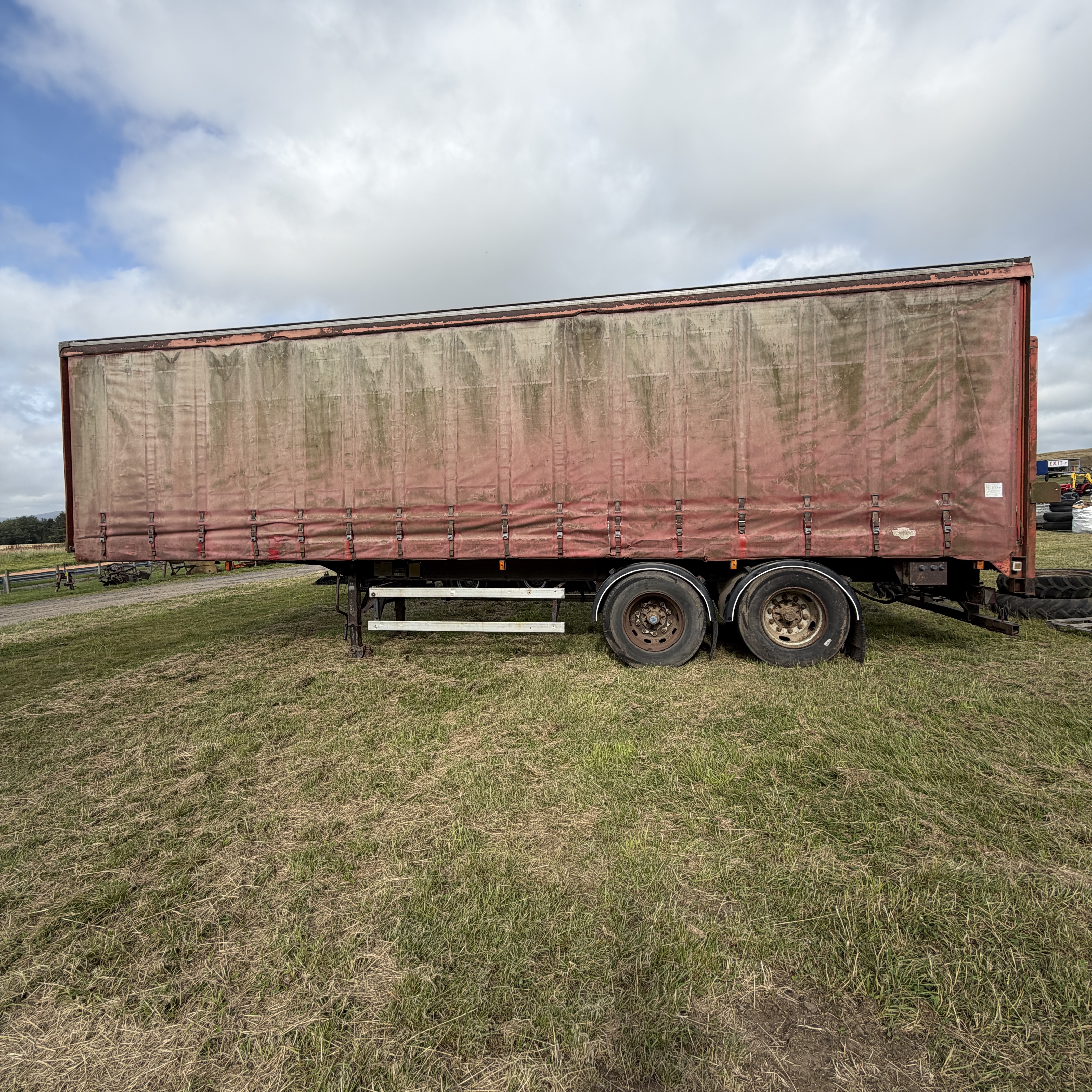 Lot 575