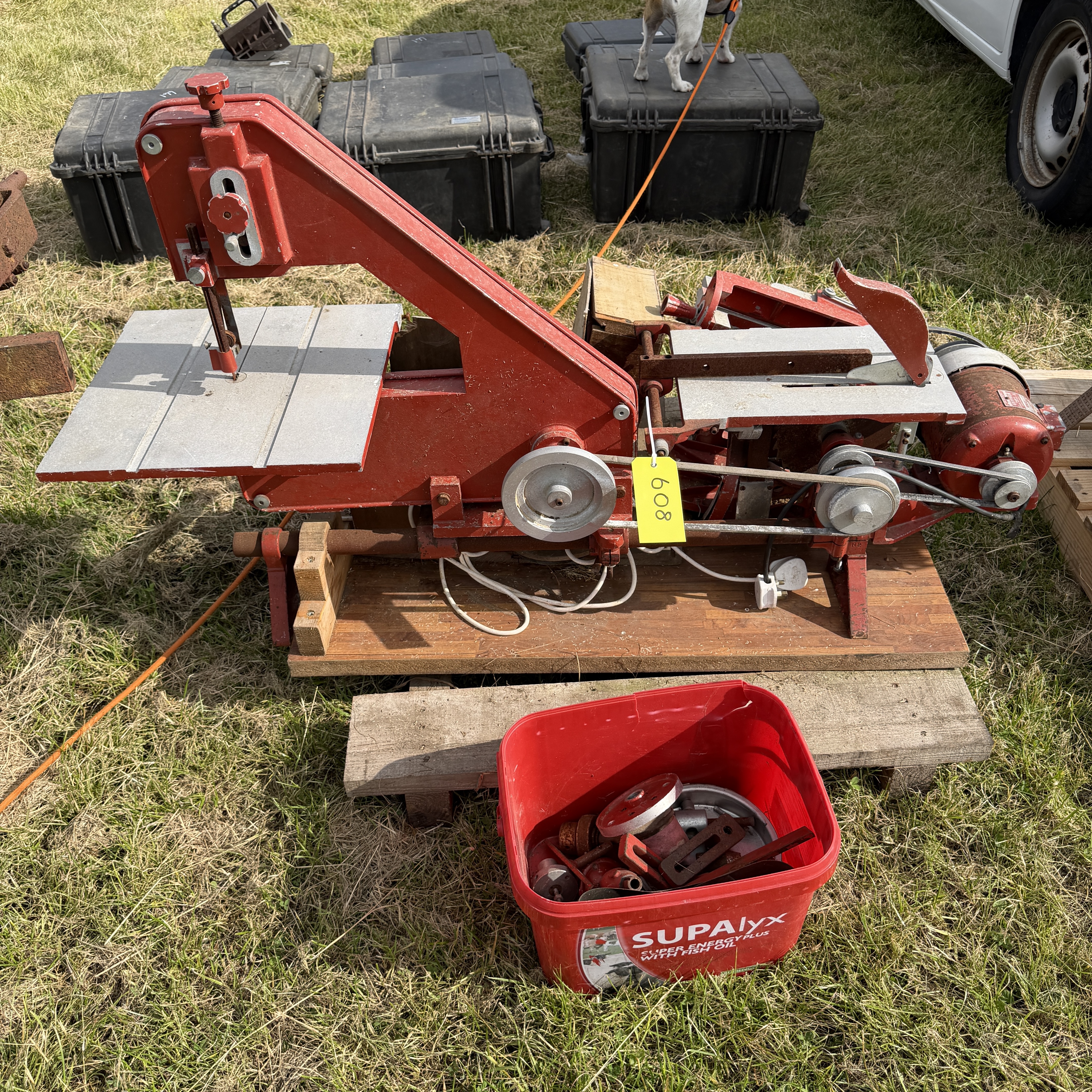 Lot 608