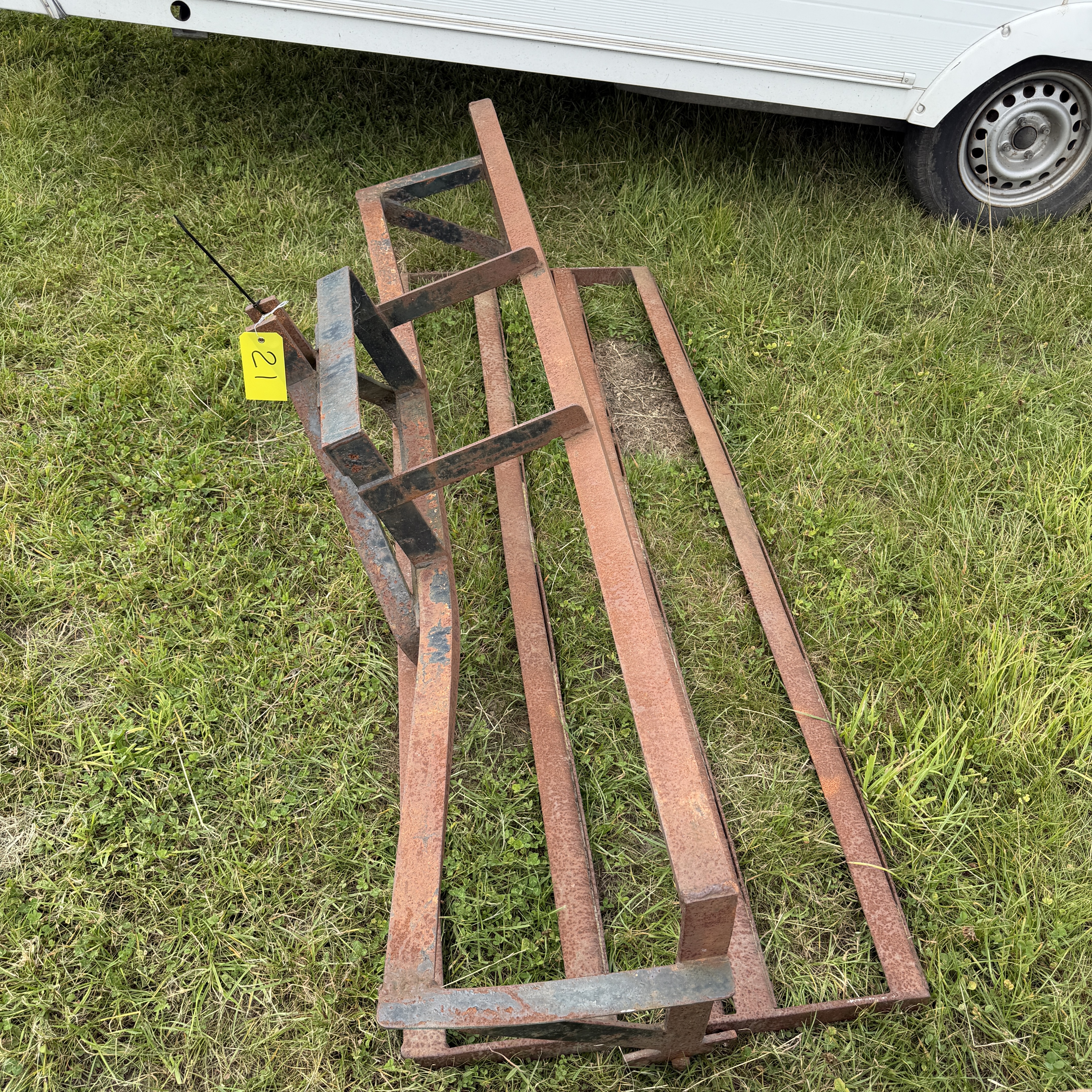 Lot 21