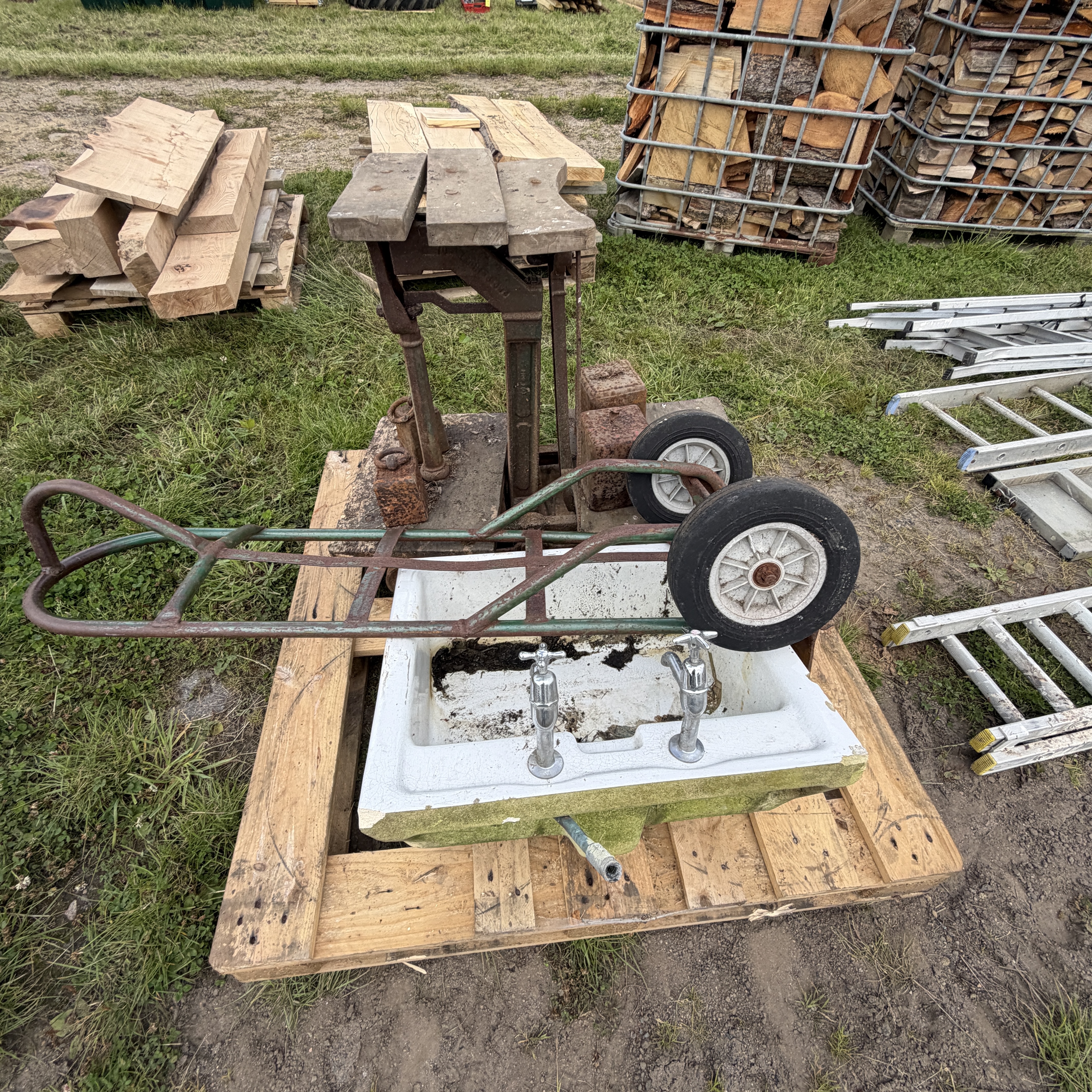 Lot 156