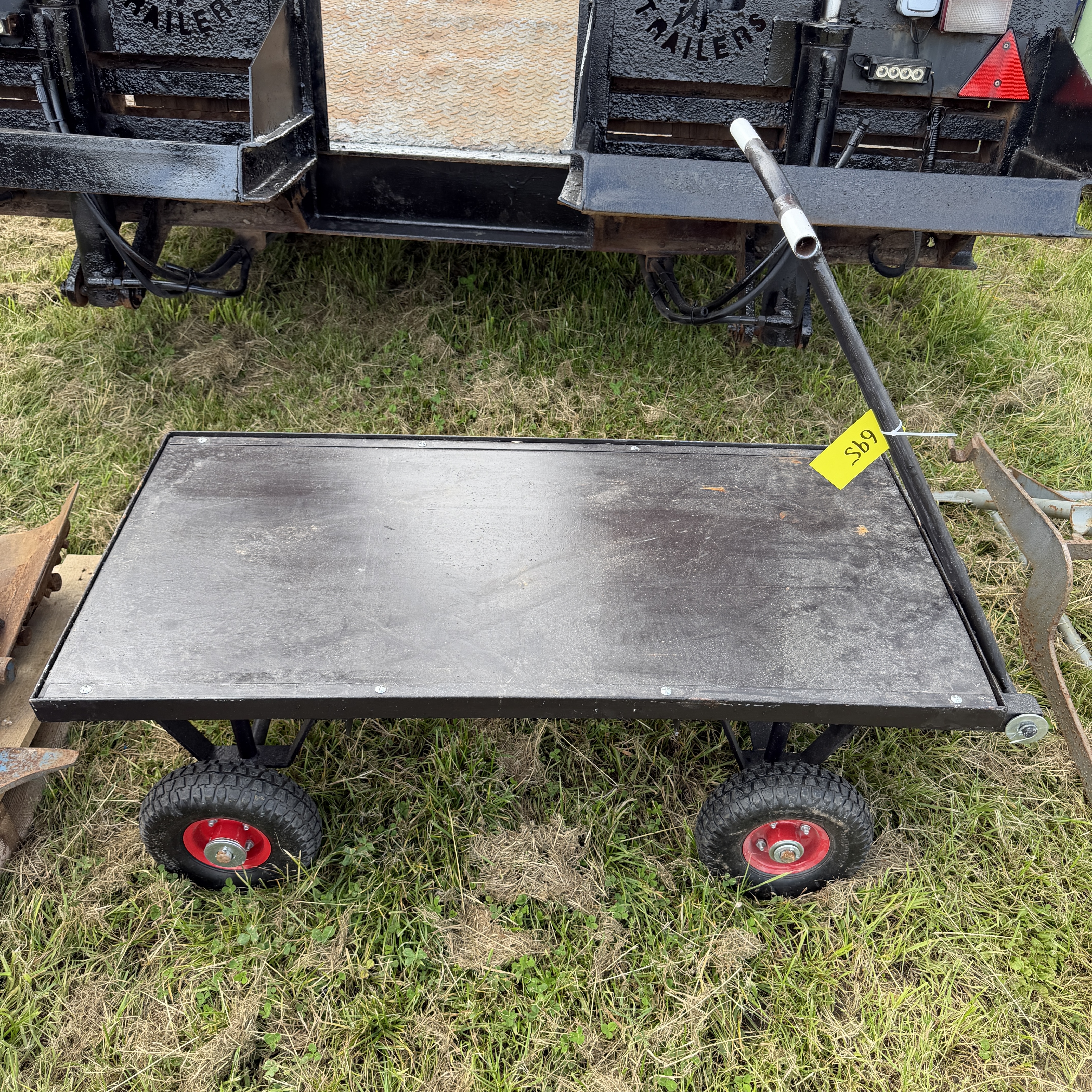 Lot 695