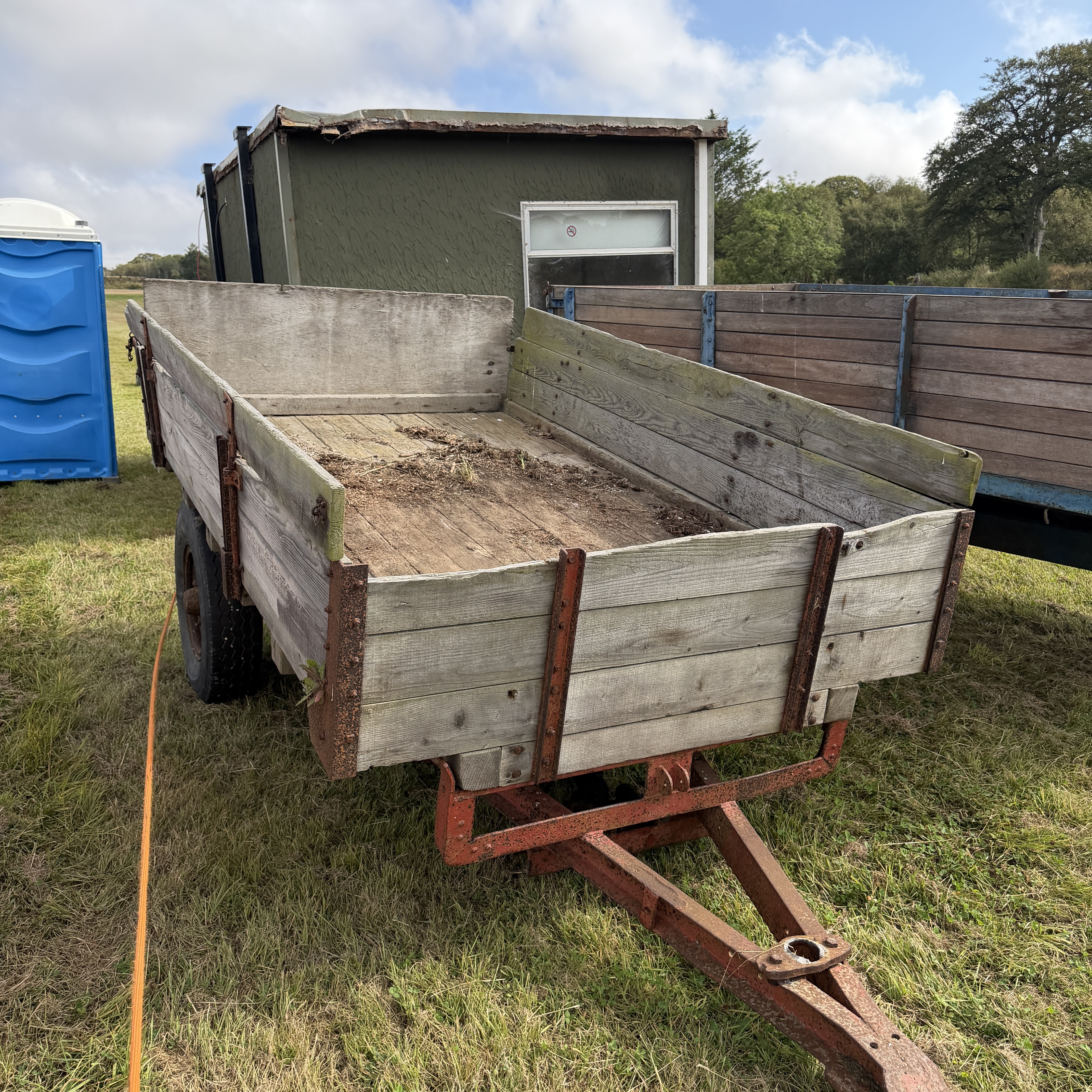 Lot 702