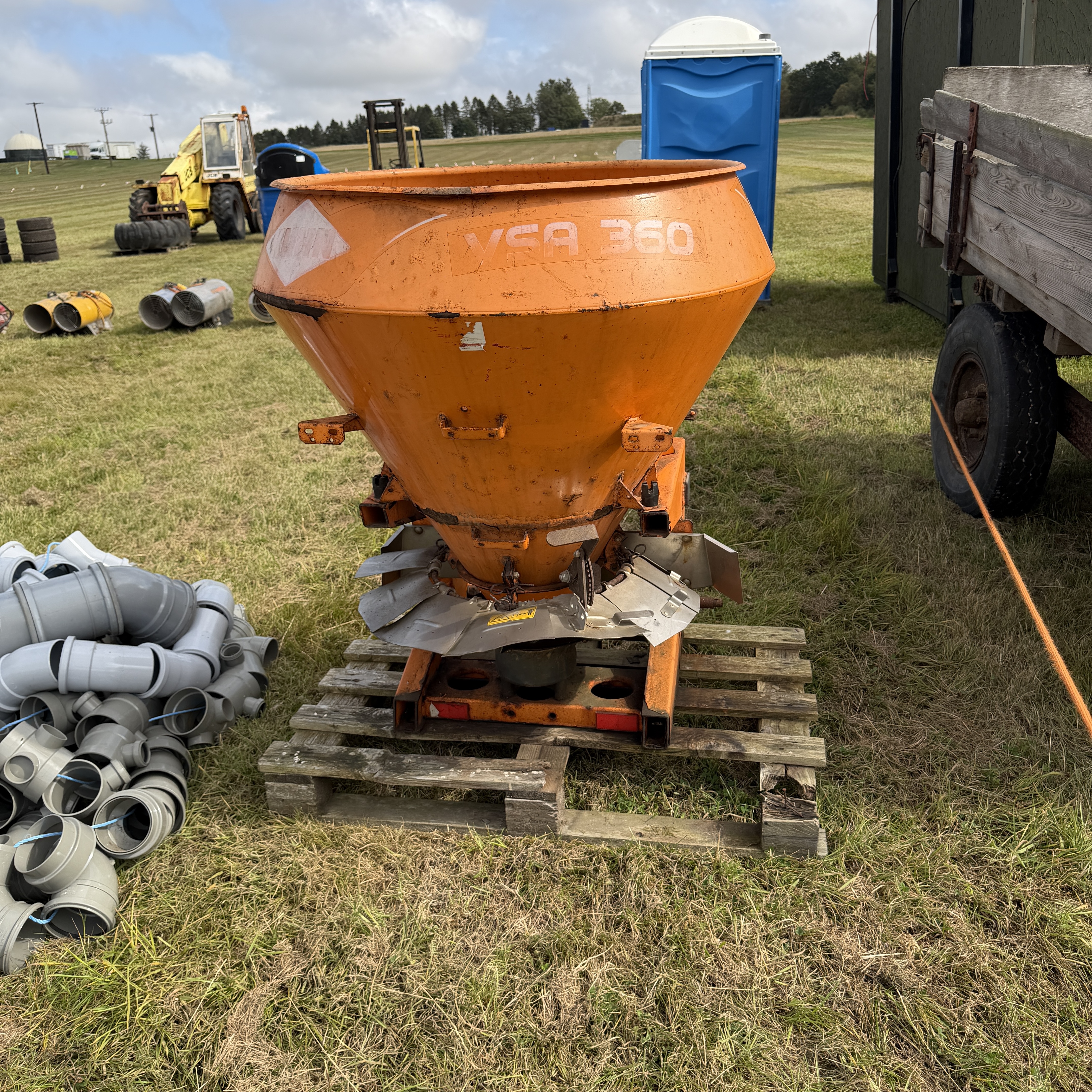 Lot 703
