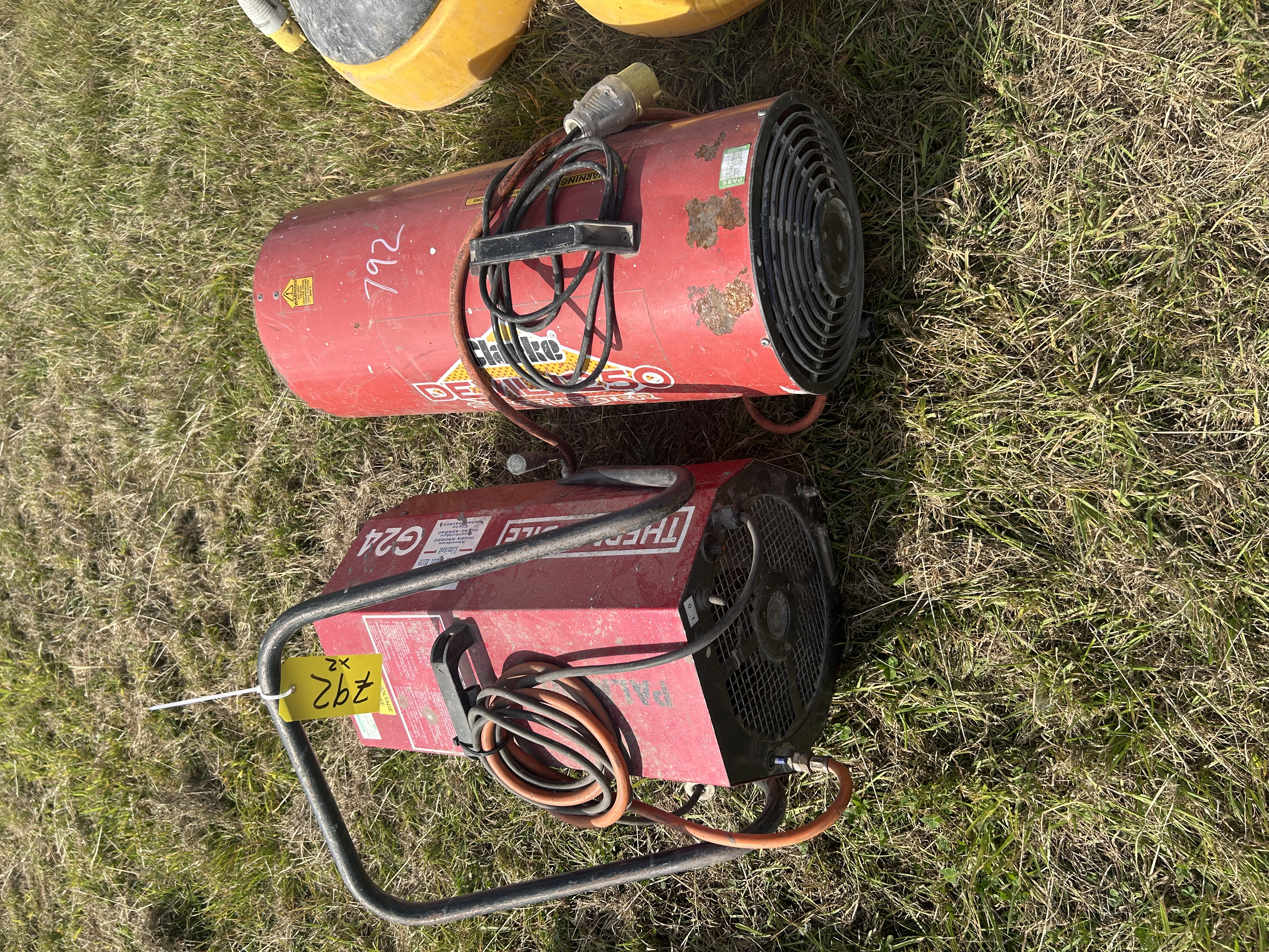 Lot 792
