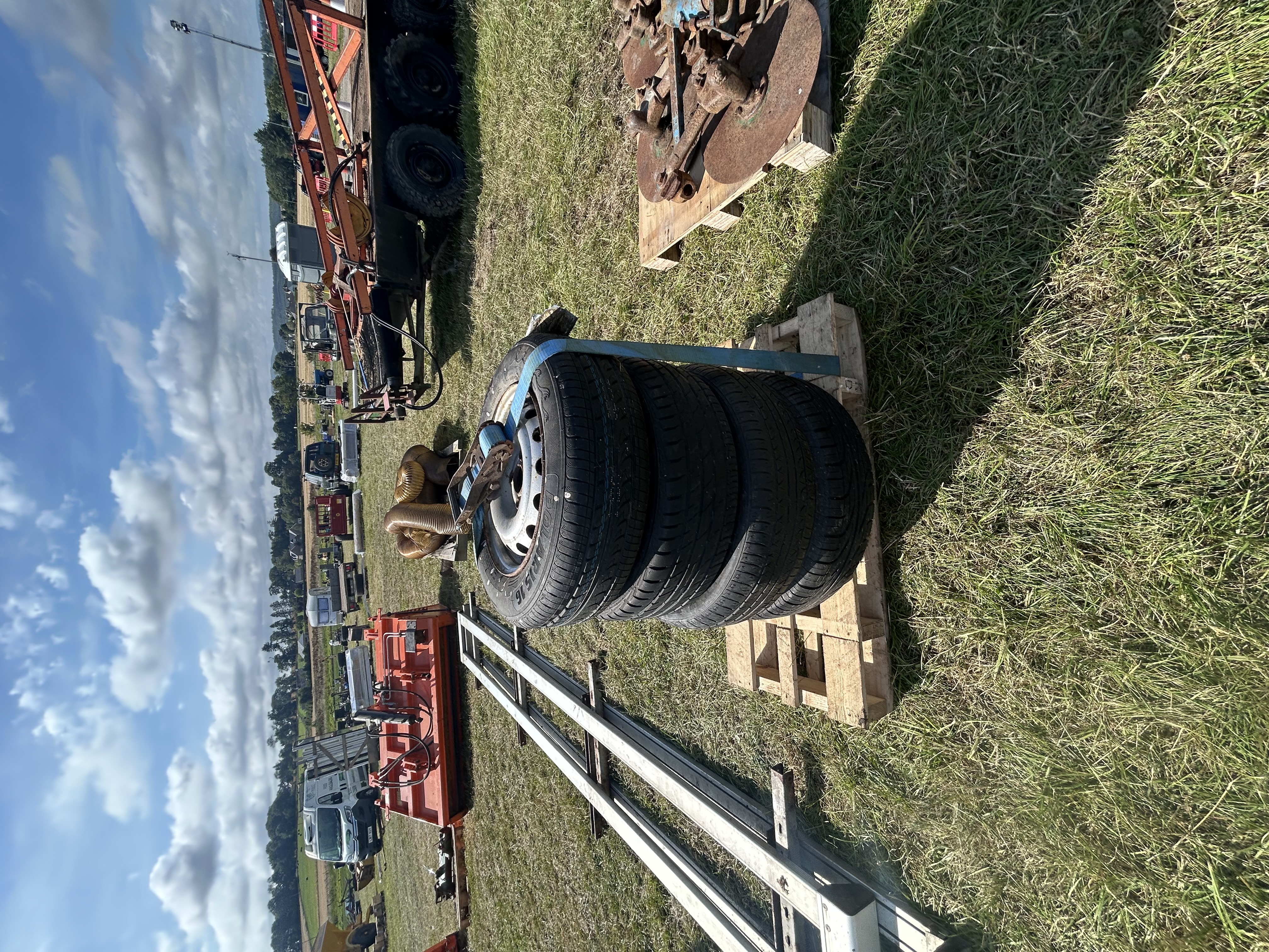 Lot 858