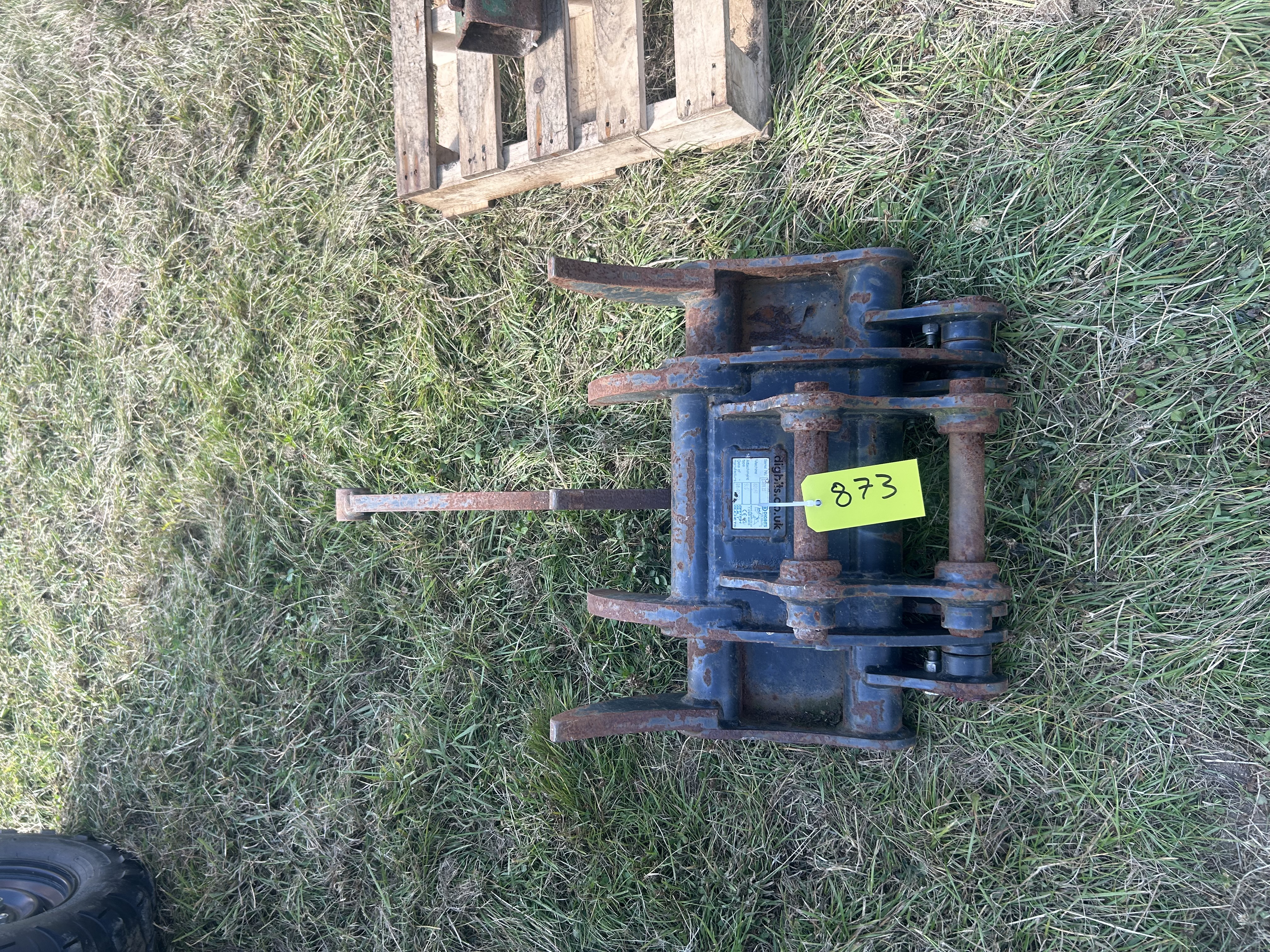 Lot 873