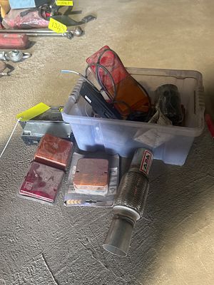 *. Trailer lights mixed lots