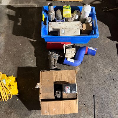 *. Mixed lot of filters and hoses