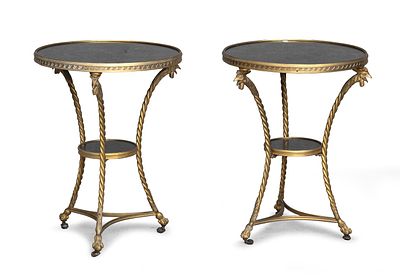 COPPIA DI TAVOLINI IN PORFIDO E BRONZO, INIZI XIX SECOLO. RARA COPPIA DI TAVOLINI, INIZI XIX 