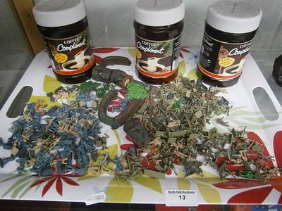 Collection of miniature plastic toy soldiers