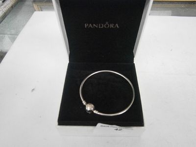 Silver coloured bracelet