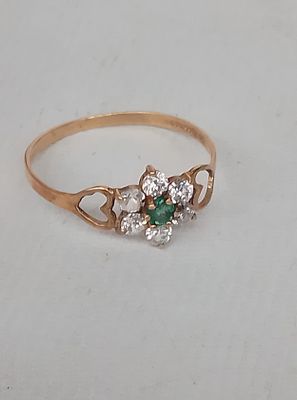 Hallmarked 9ct gold dress ring, approx 1 gram