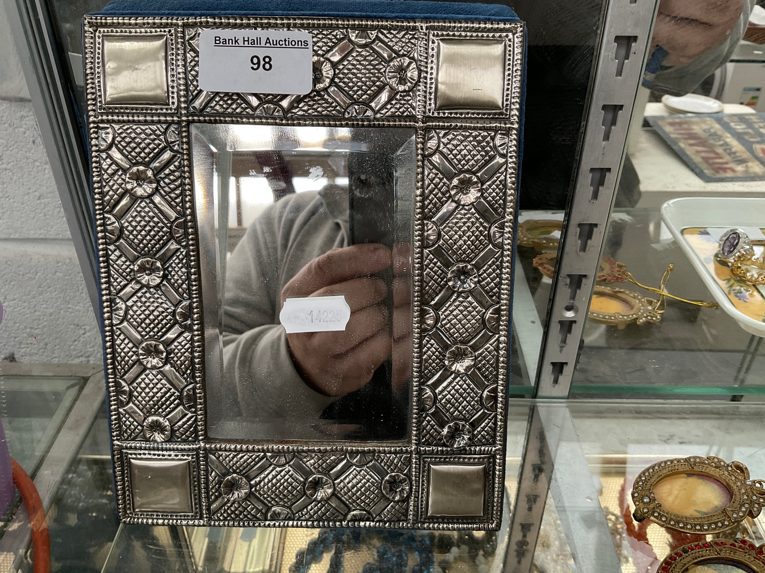Lot 98