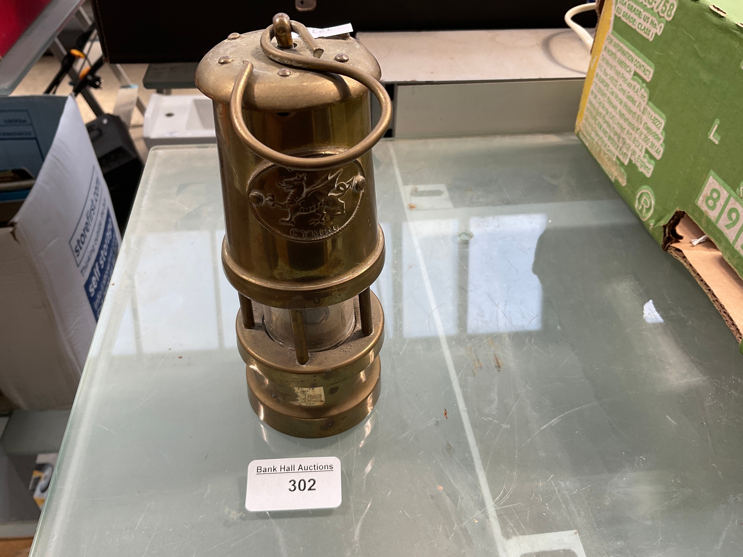 Lot 302