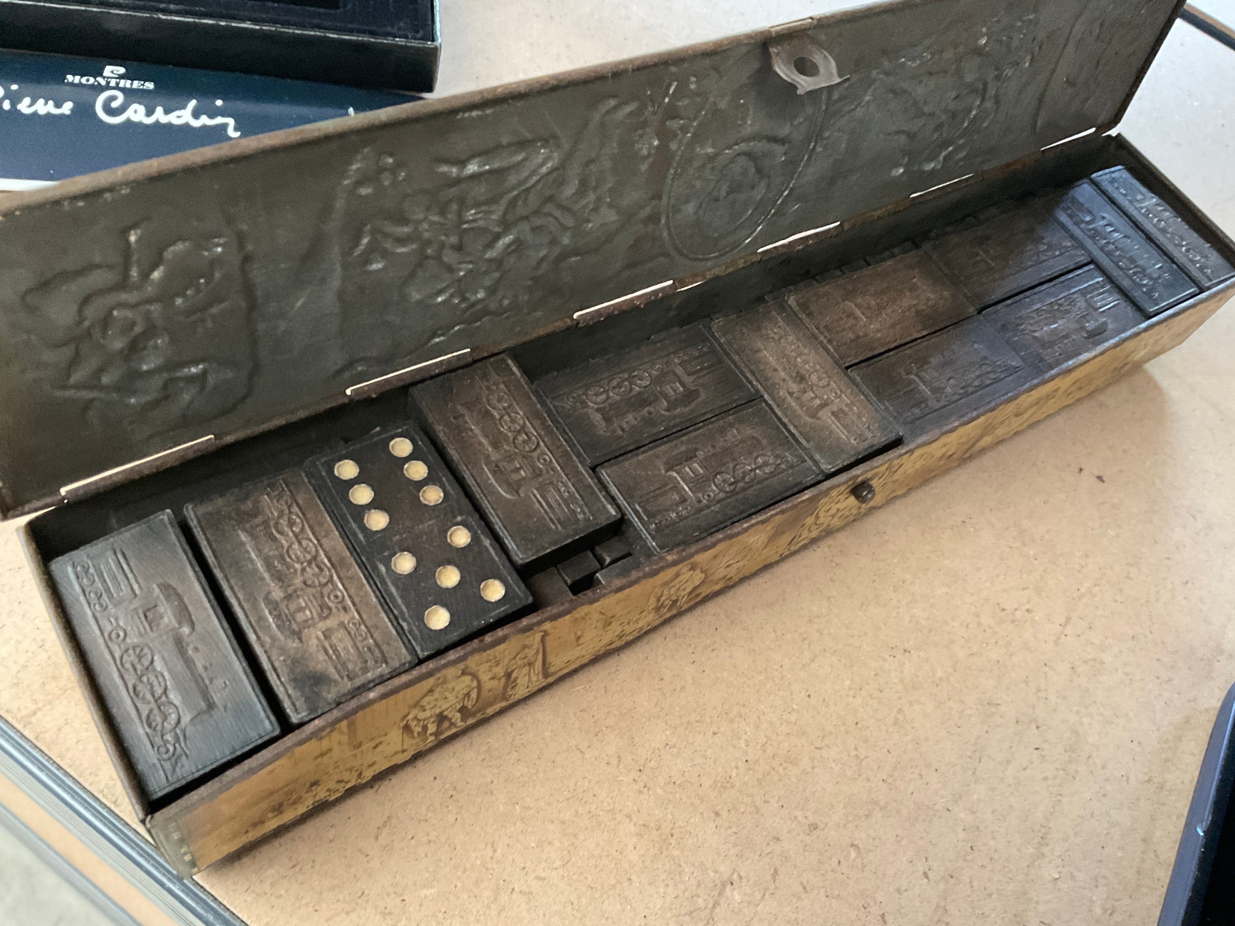 Lot 432