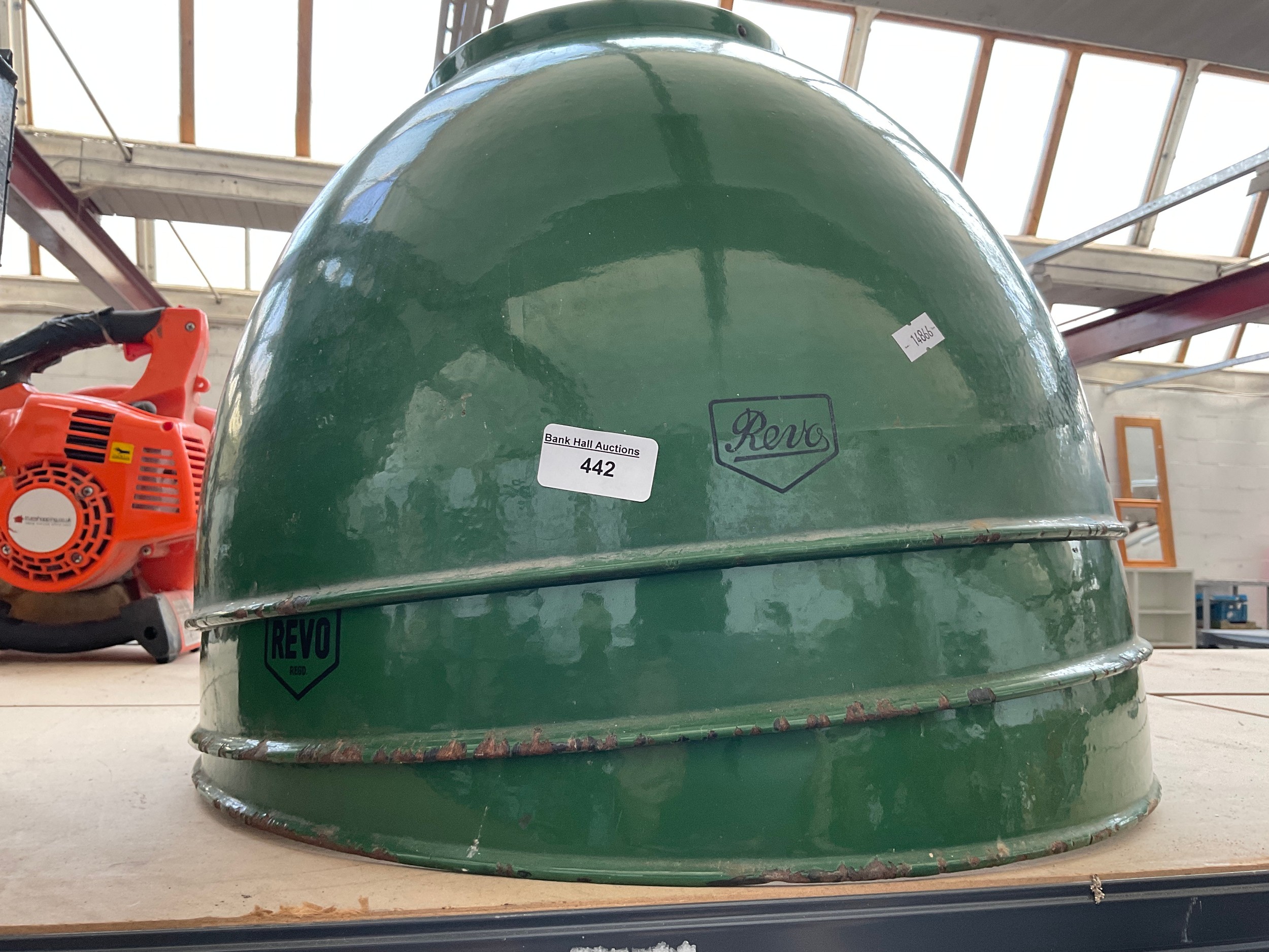 Lot 442