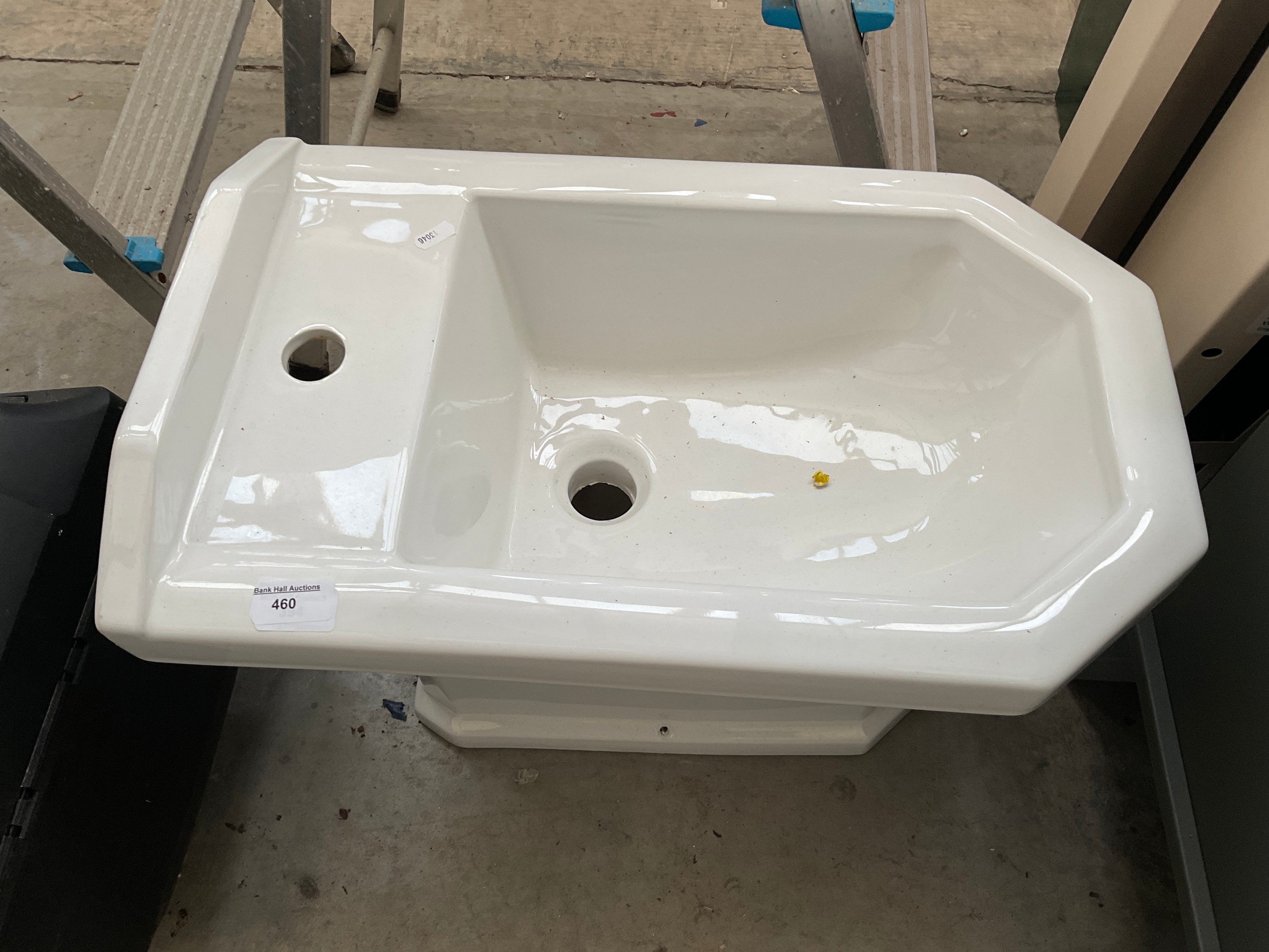 Lot 460