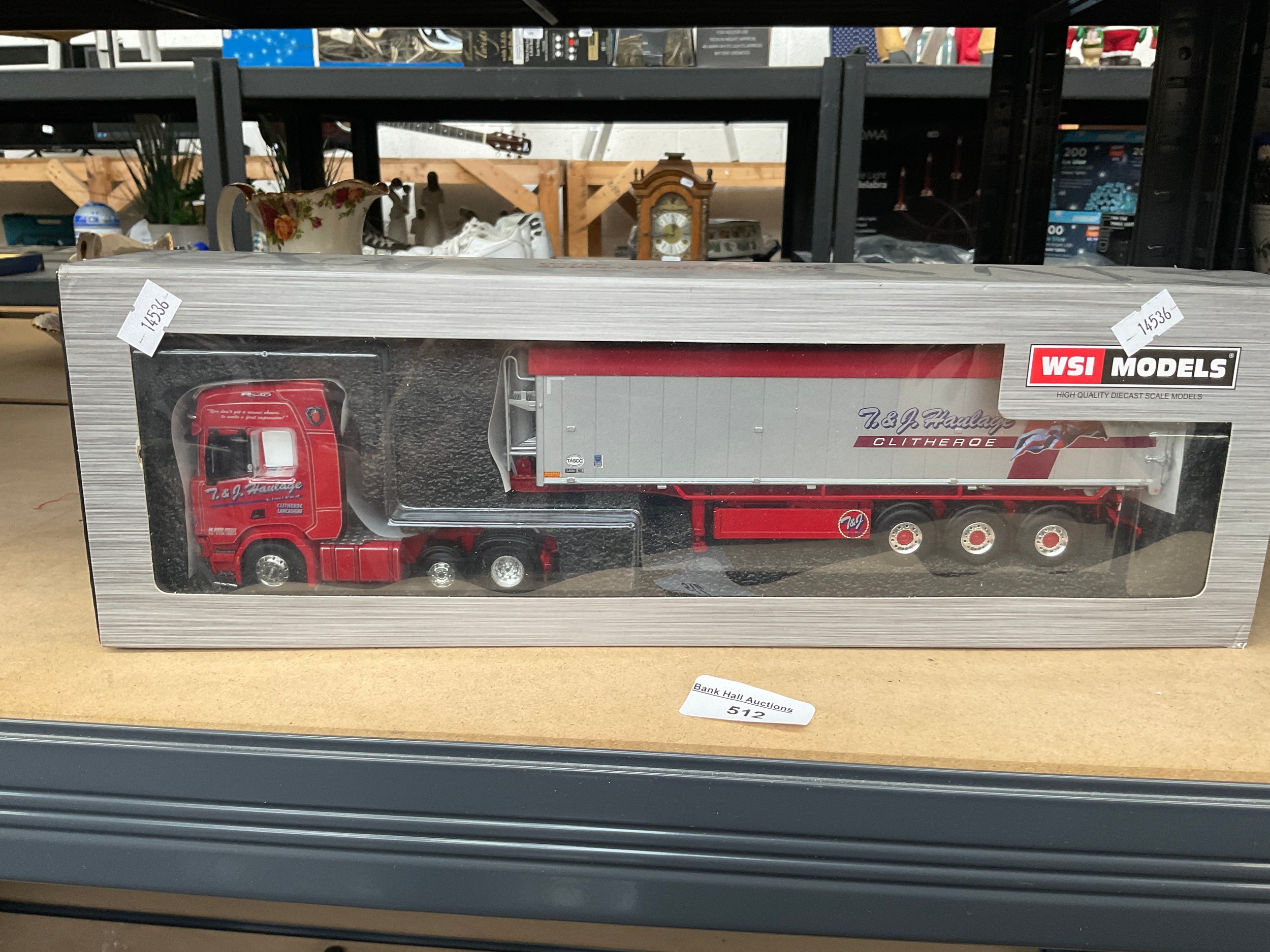 Lot 512