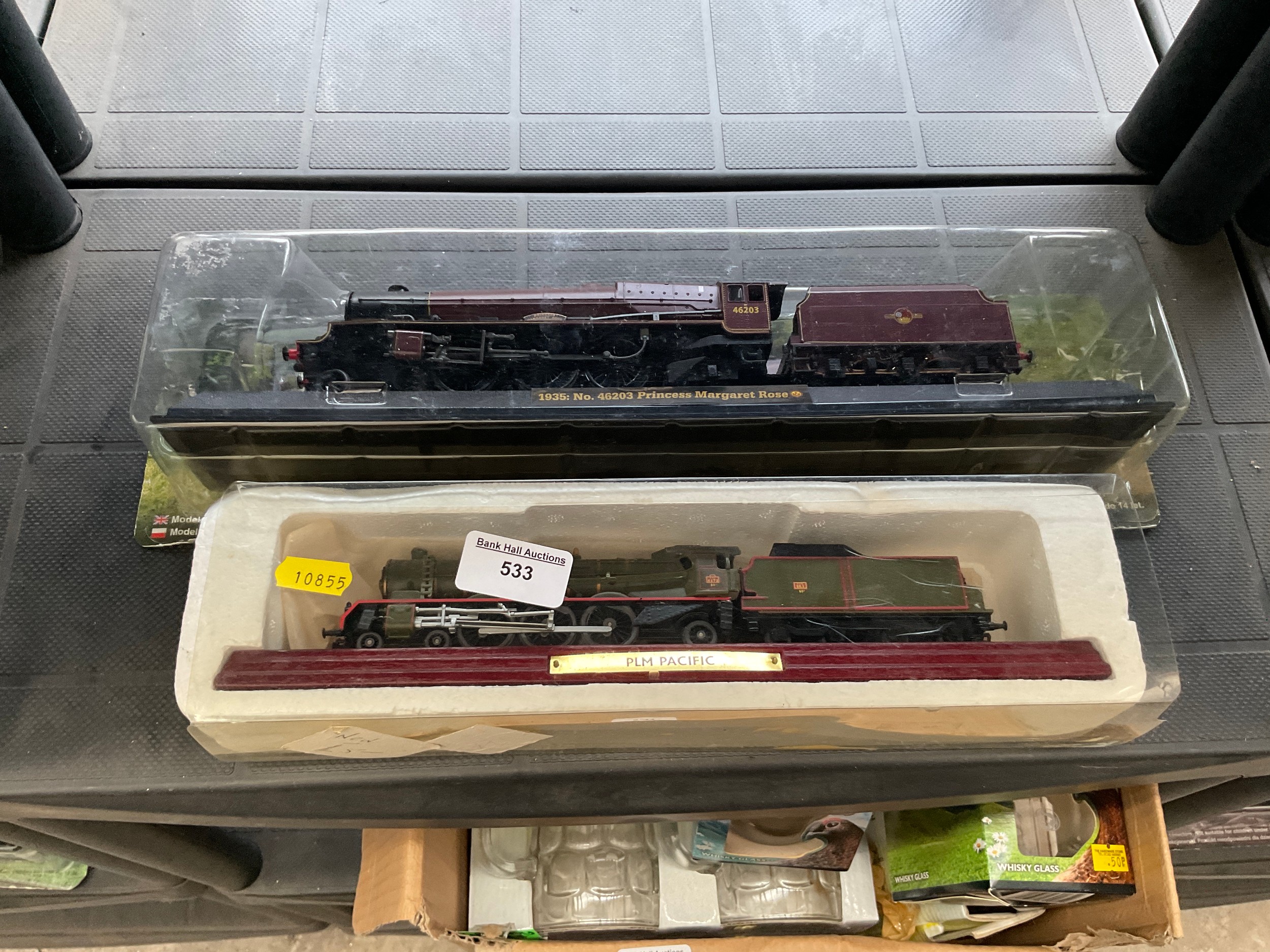 Lot 533