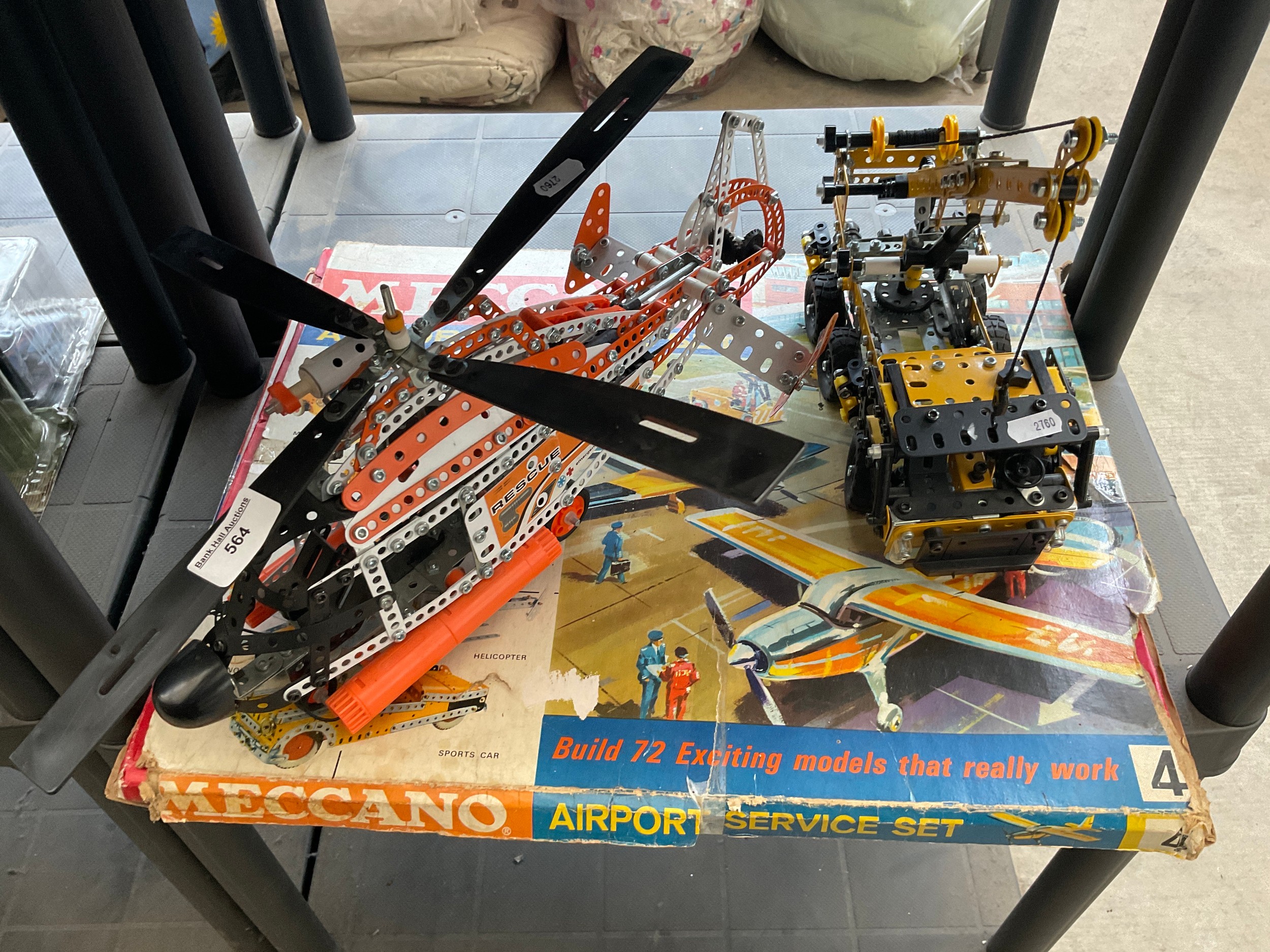 Lot 564