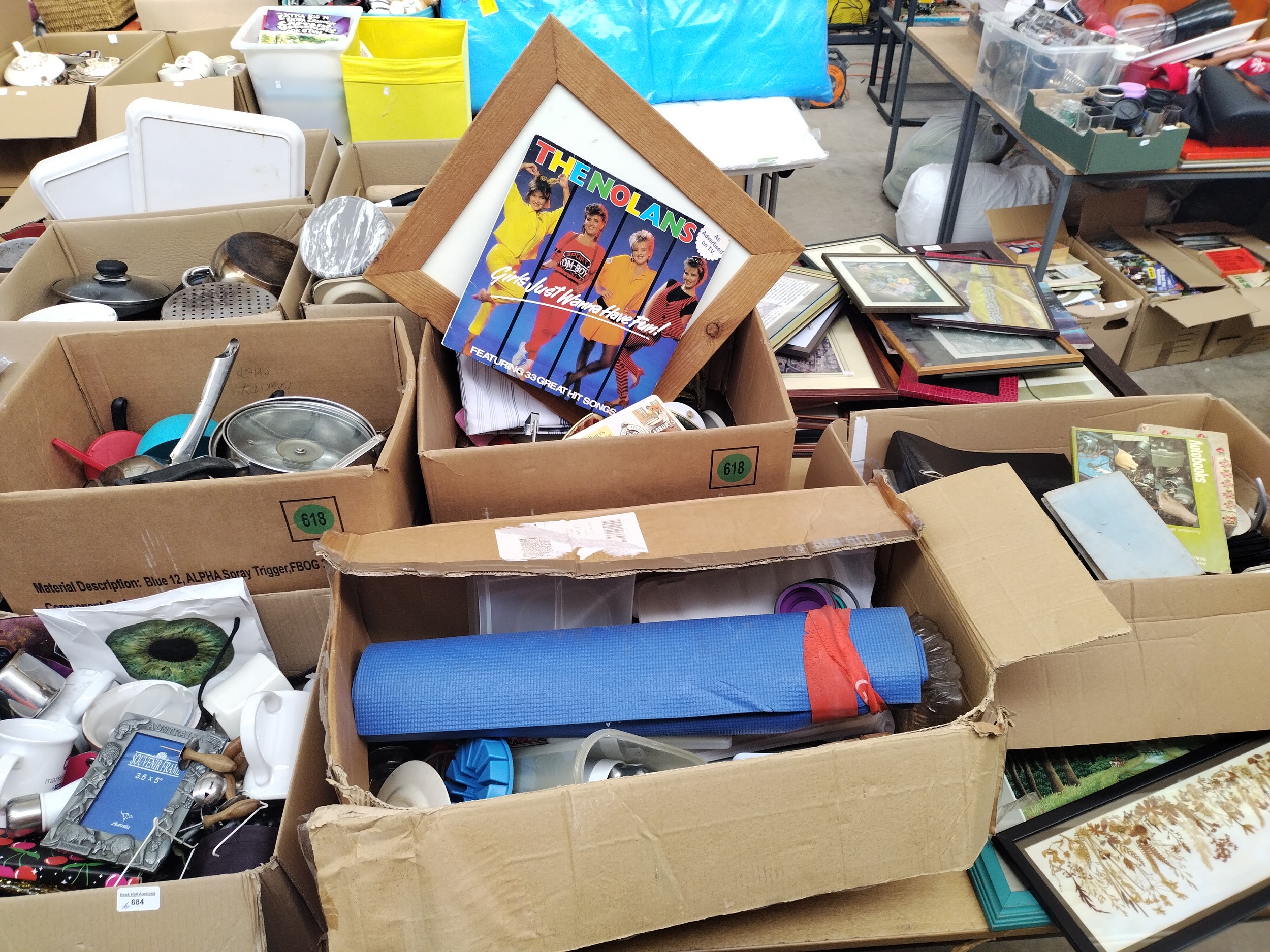Quantity of general household items