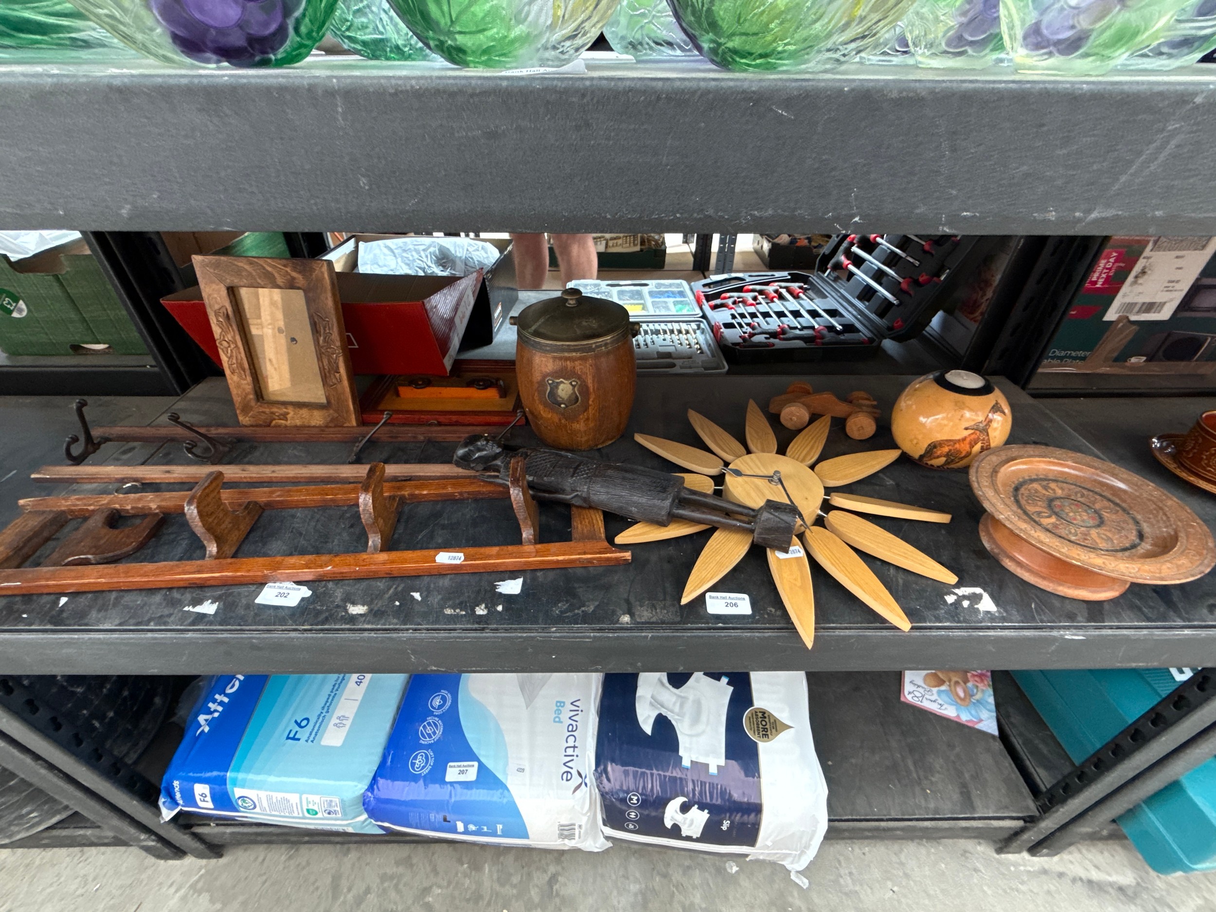 Lot 206